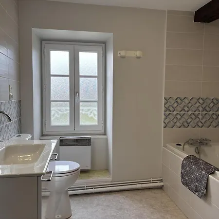 Communal Indépendant Avec Grand Jardin, Animaux Acceptés - Fr-1-489-188