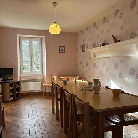 Semesterbostad Spacieux A La Guillermie, Animaux Acceptes, Jardin - Fr-1-489-188