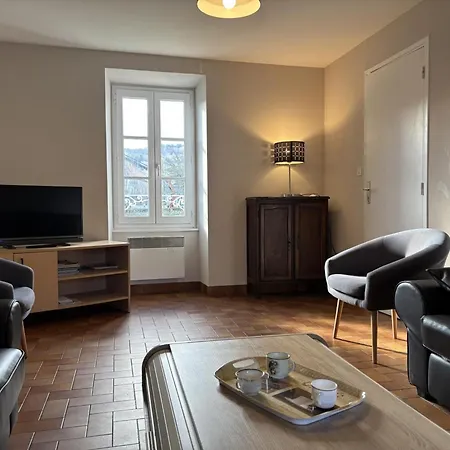 Semesterbostad Spacieux A La Guillermie, Animaux Acceptes, Jardin - Fr-1-489-188 La Guillermie