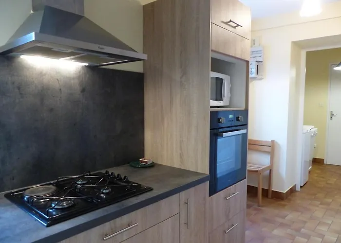 Communal Indépendant Avec Grand Jardin, Animaux Acceptés - Fr-1-489-188 * La Guillermie