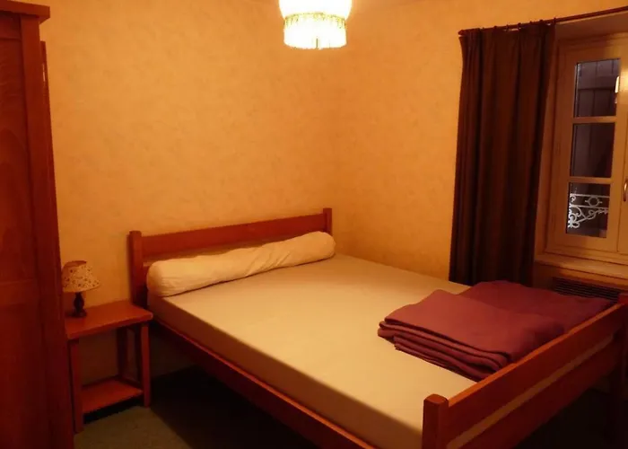 Communal Indépendant Avec Grand Jardin, Animaux Acceptés - Fr-1-489-188 La Guillermie