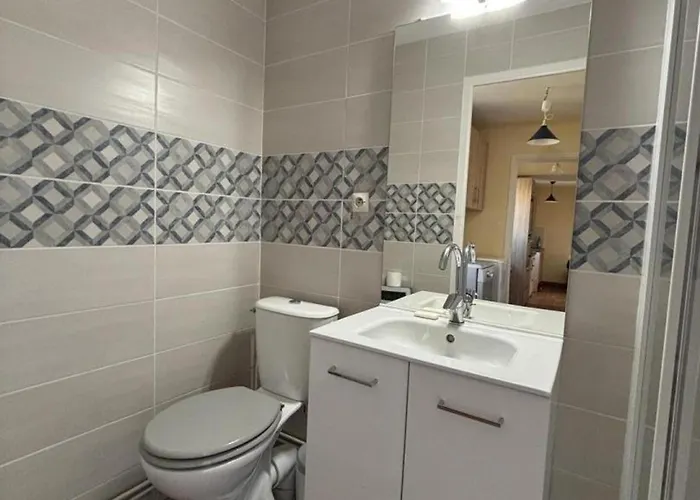 Casa vacanze Communal Indépendant Avec Grand Jardin, Animaux Acceptés - Fr-1-489-188