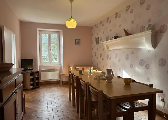 Casa vacanze Communal Indépendant Avec Grand Jardin, Animaux Acceptés - Fr-1-489-188